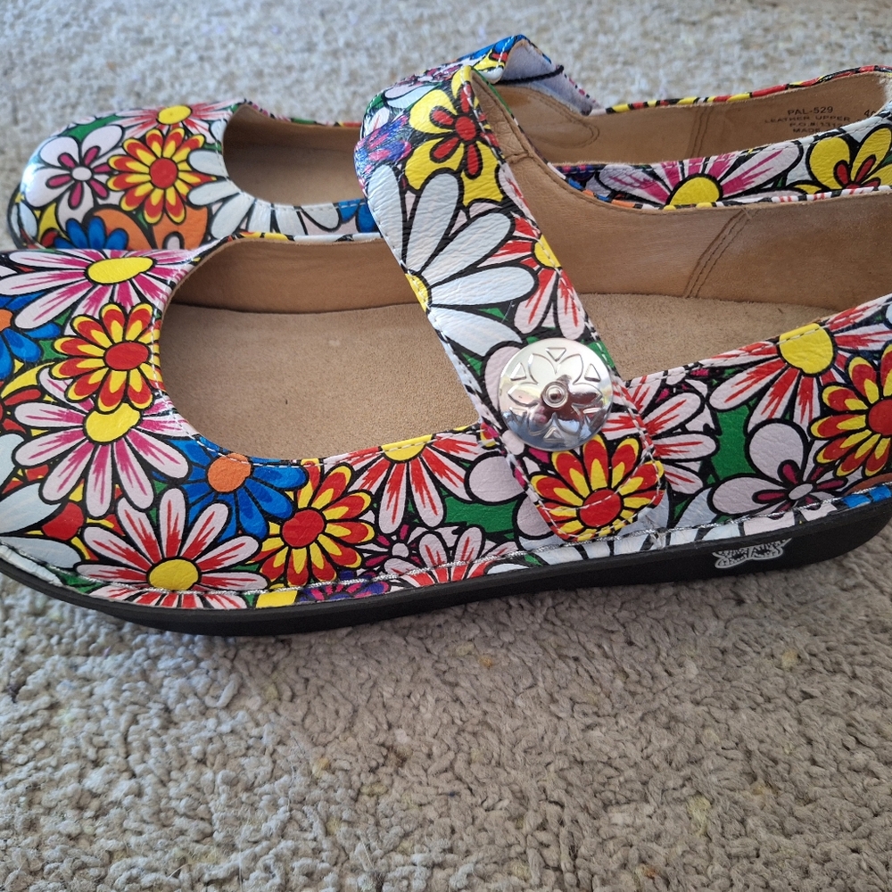 Alegria Floral Womens Dress Shoes - Picture 2 of 5